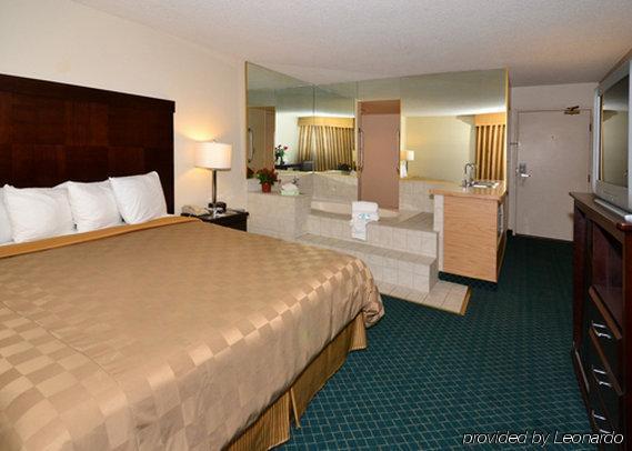 California And Hotel 2*